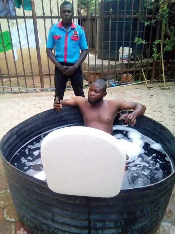 Hilarious Photo Of The Day!!
